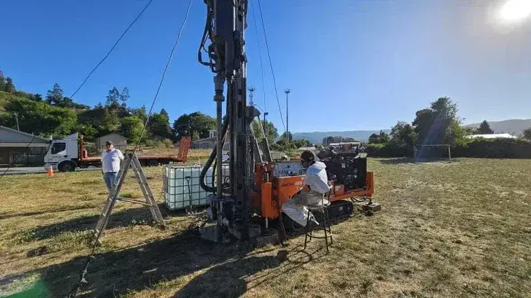 Calicata Exploratoria en Arica: Investigación Directa del Subsuelo