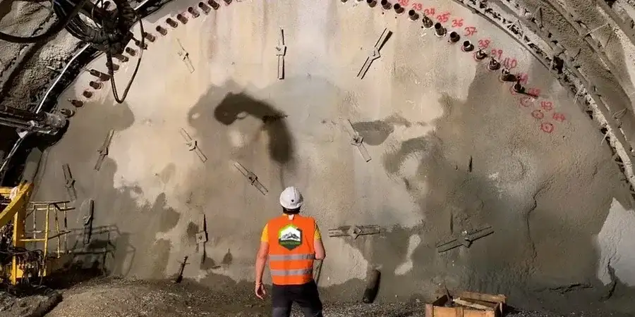 Monitoreo Geotécnico de Excavaciones en Arica: Control Real en Suelos Costeros